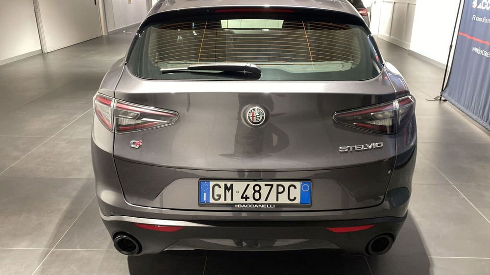 Alfa Romeo Stelvio usata a Bergamo (3)